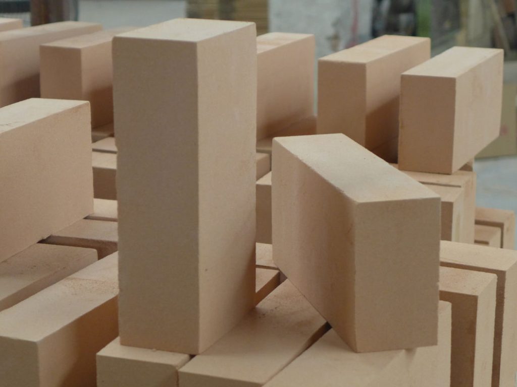 low_thermal_refractory_insulating_fire_brick refractory materials